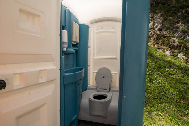 Best Porta potty delivery and setup  in Pawcatuck, CT